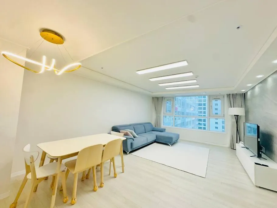 Jy House 3 Apartment Busan